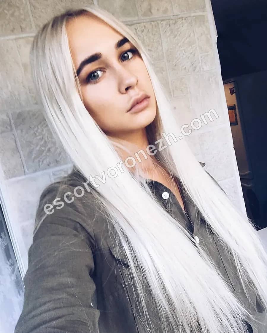 Ева